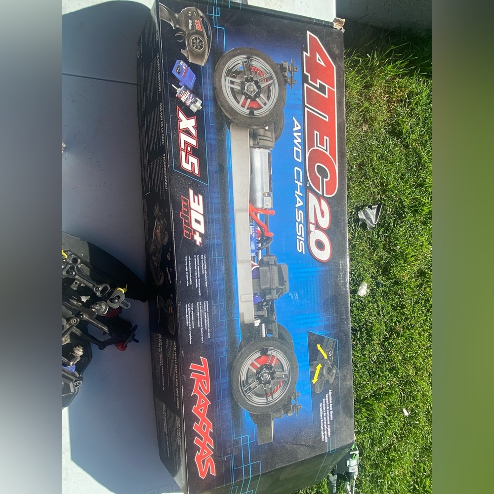 TRAXXAS 4TEC2.0 CHEAP (comes with battery)